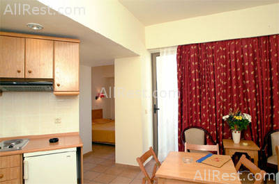 Steris Beach Hotel 6